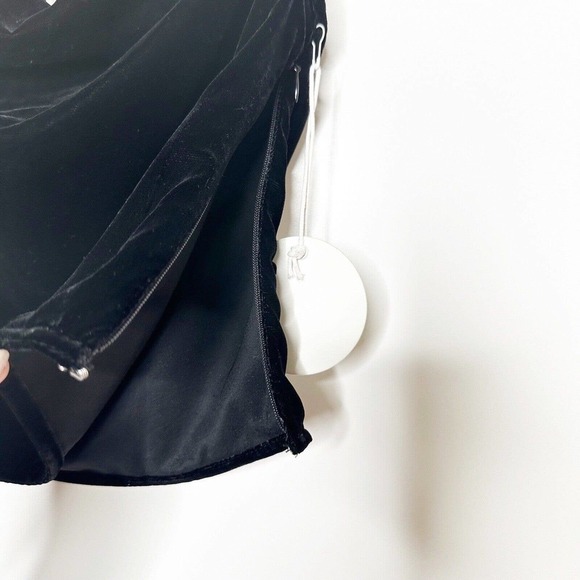 NWT Staud Vivienne Velvet Crop Tank Top V Neck Women's Black Size Medium - Picture 6 of 9